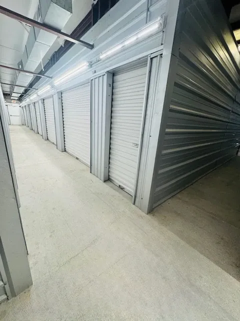 self storage units at box self storage